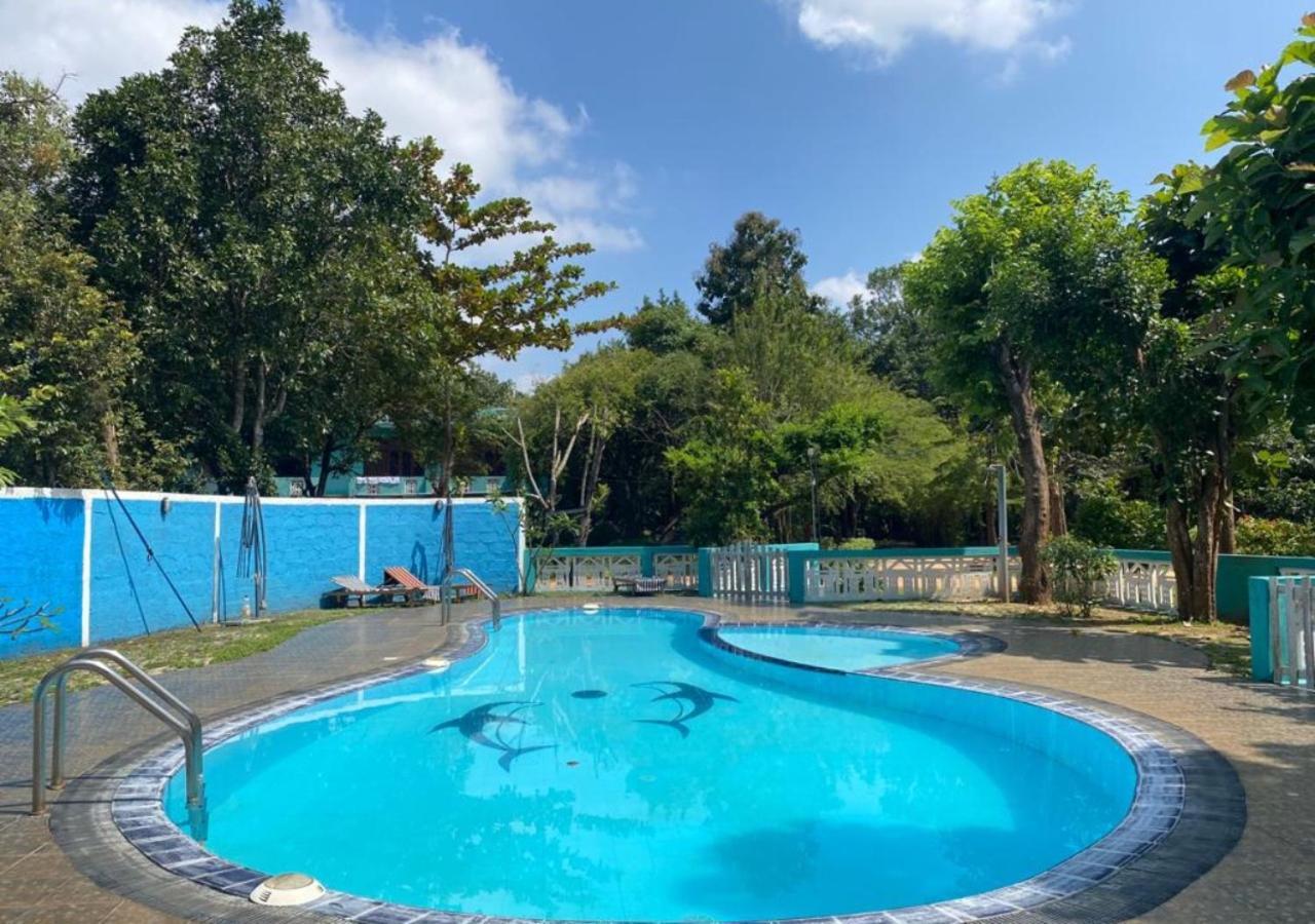 The Green Heaven Resort シギリヤ エクステリア 写真